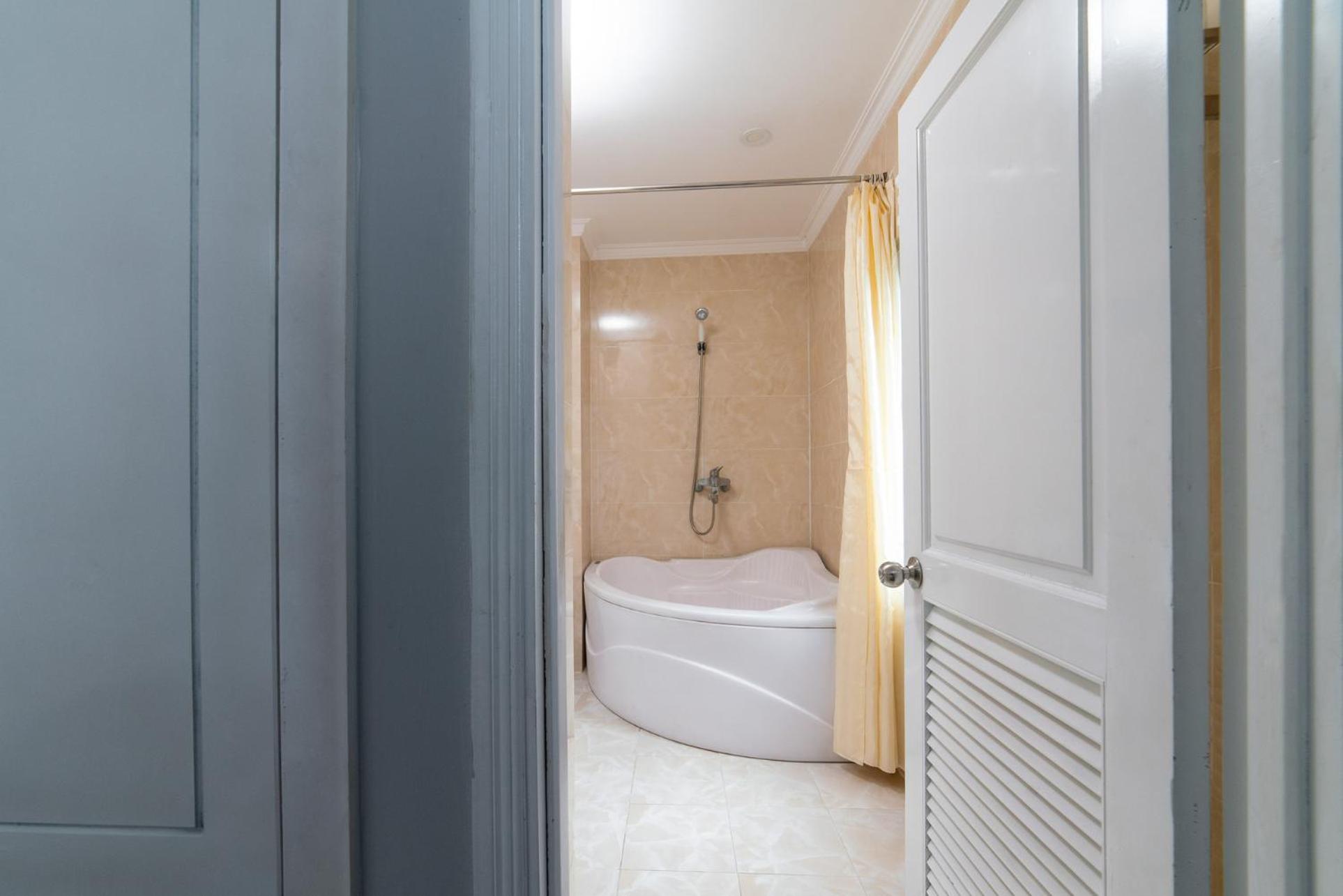 Ruby Saigon Hotel - Le Thanh Ton Ho Chi Minh City Bagian luar foto