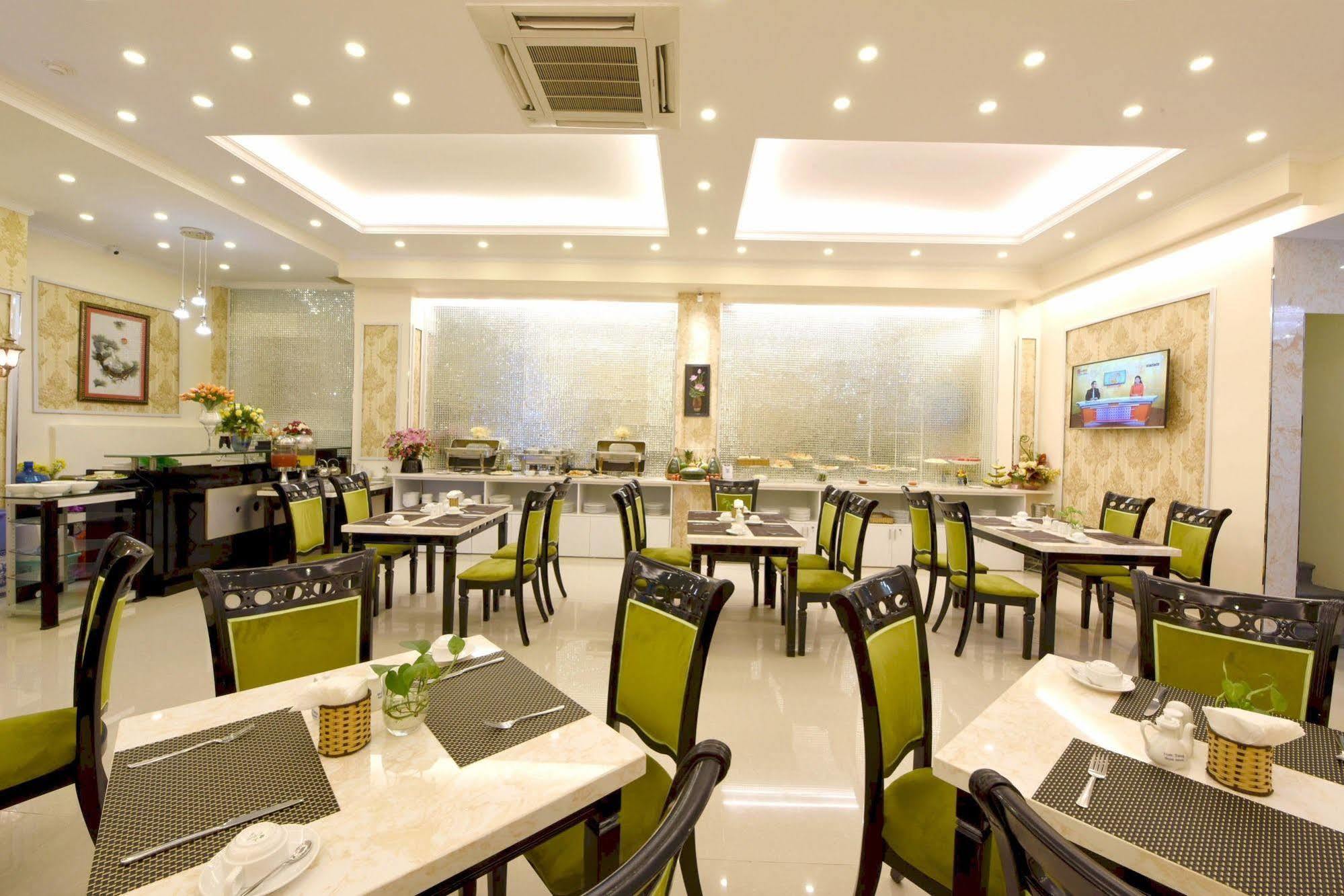 Ruby Saigon Hotel - Le Thanh Ton Ho Chi Minh City Bagian luar foto