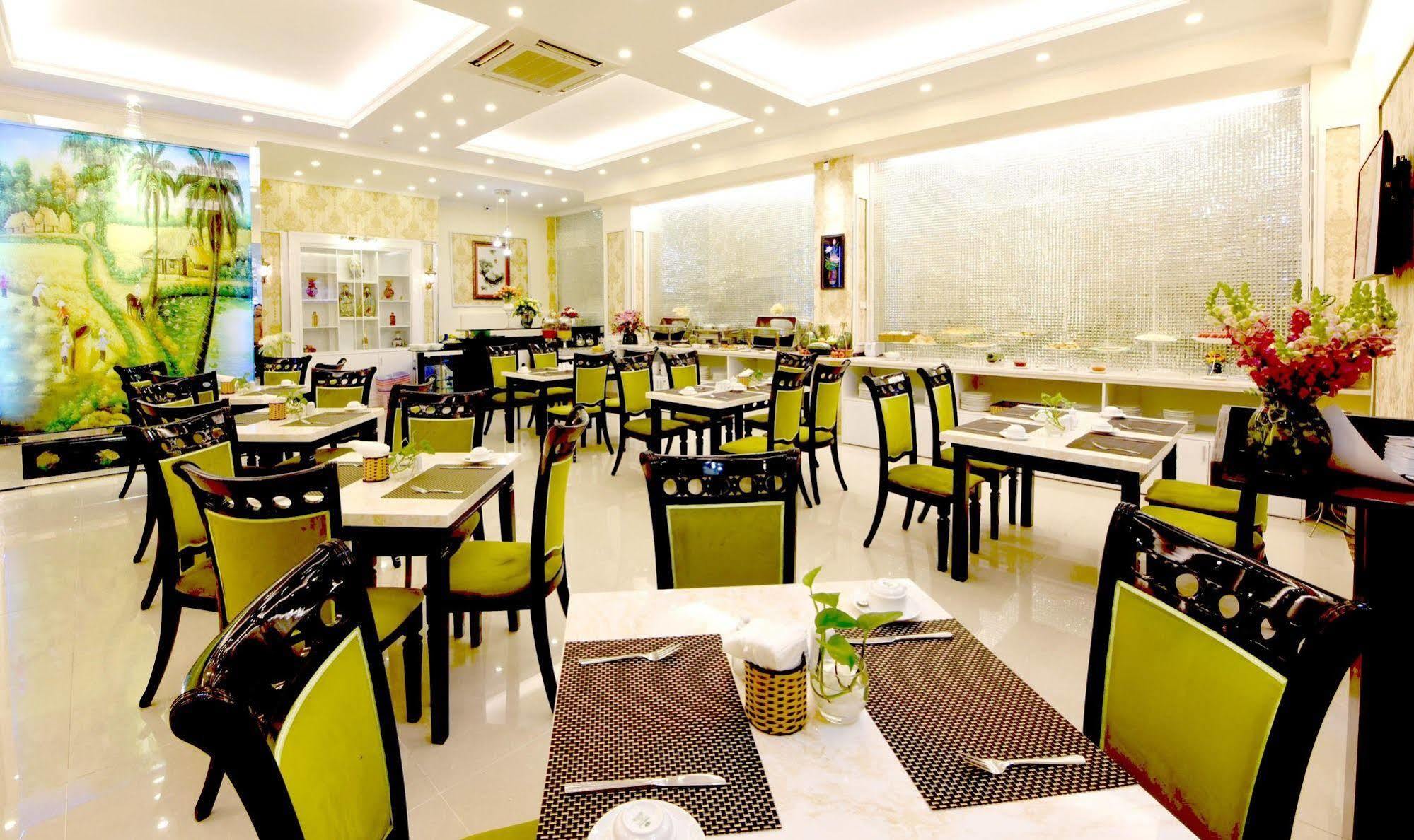 Ruby Saigon Hotel - Le Thanh Ton Ho Chi Minh City Bagian luar foto