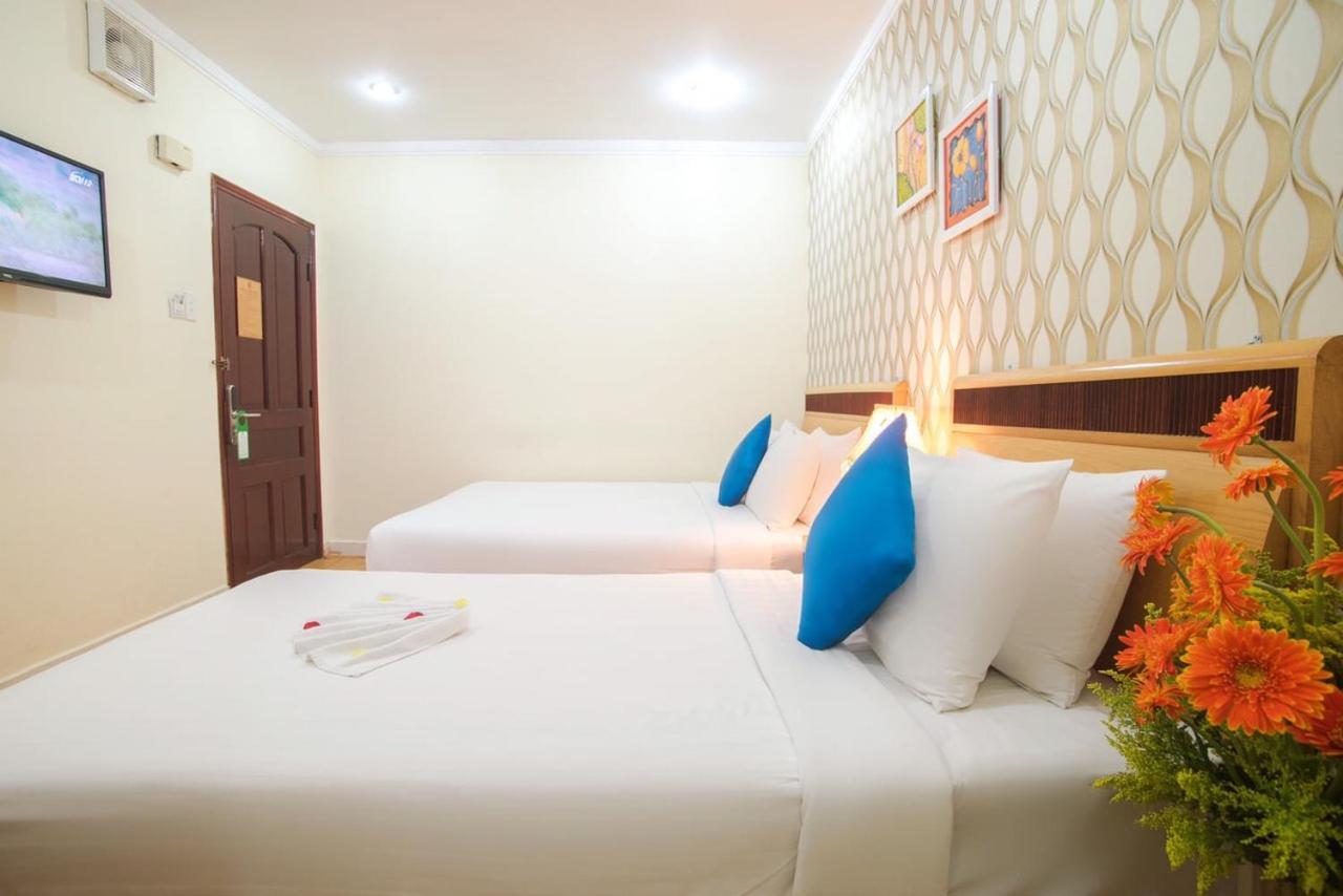 Ruby Saigon Hotel - Le Thanh Ton Ho Chi Minh City Bagian luar foto
