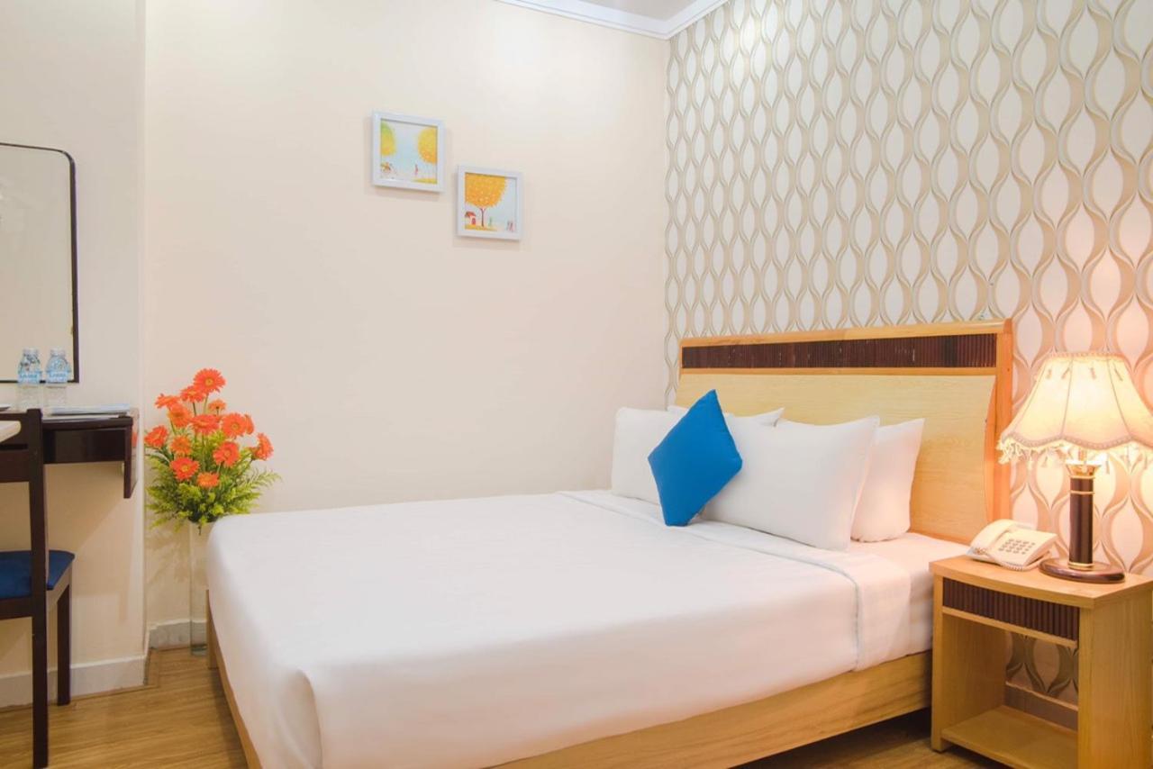 Ruby Saigon Hotel - Le Thanh Ton Ho Chi Minh City Bagian luar foto
